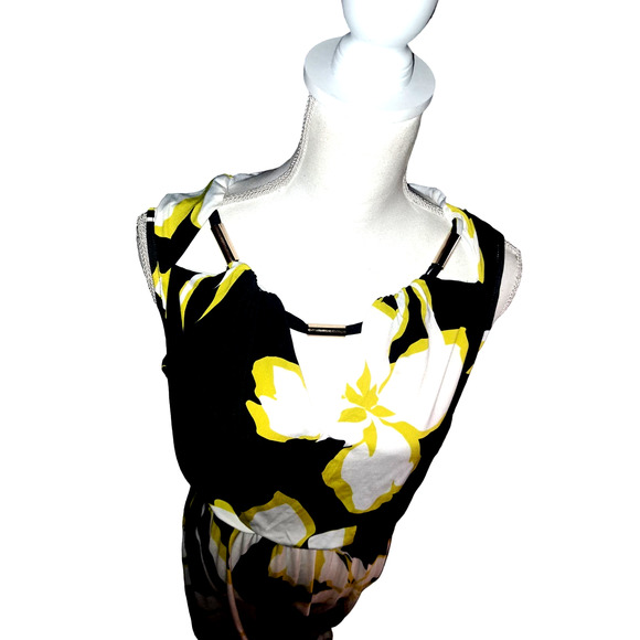 SPRING SALE! GORGEOUS - SEXY-Flirty Sangria maxi size 10 dress Gold accents - Picture 2 of 9